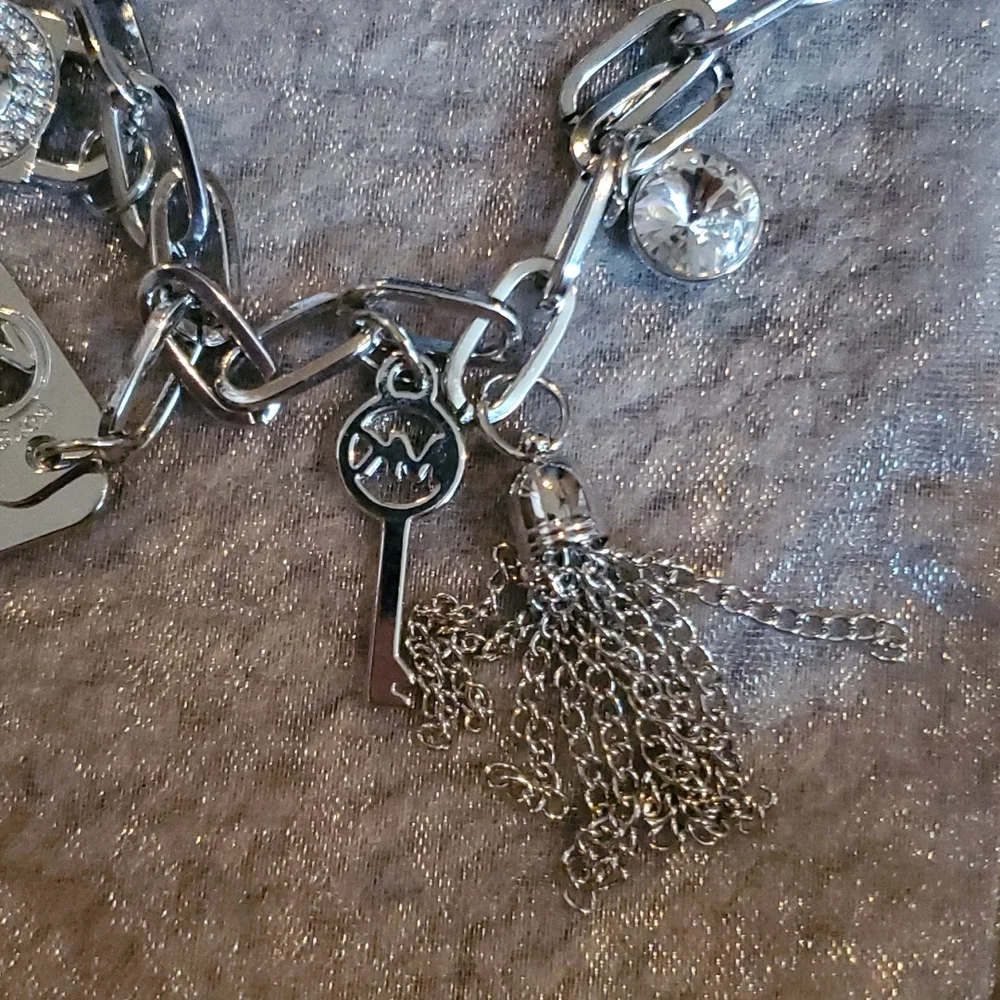 Michael kors silver toggle bracelet 😍